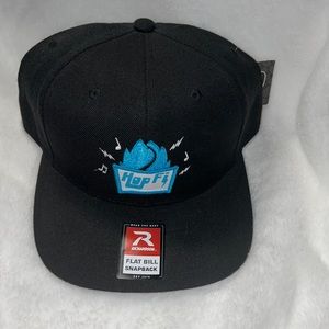 Snap back hat (hop-fi)